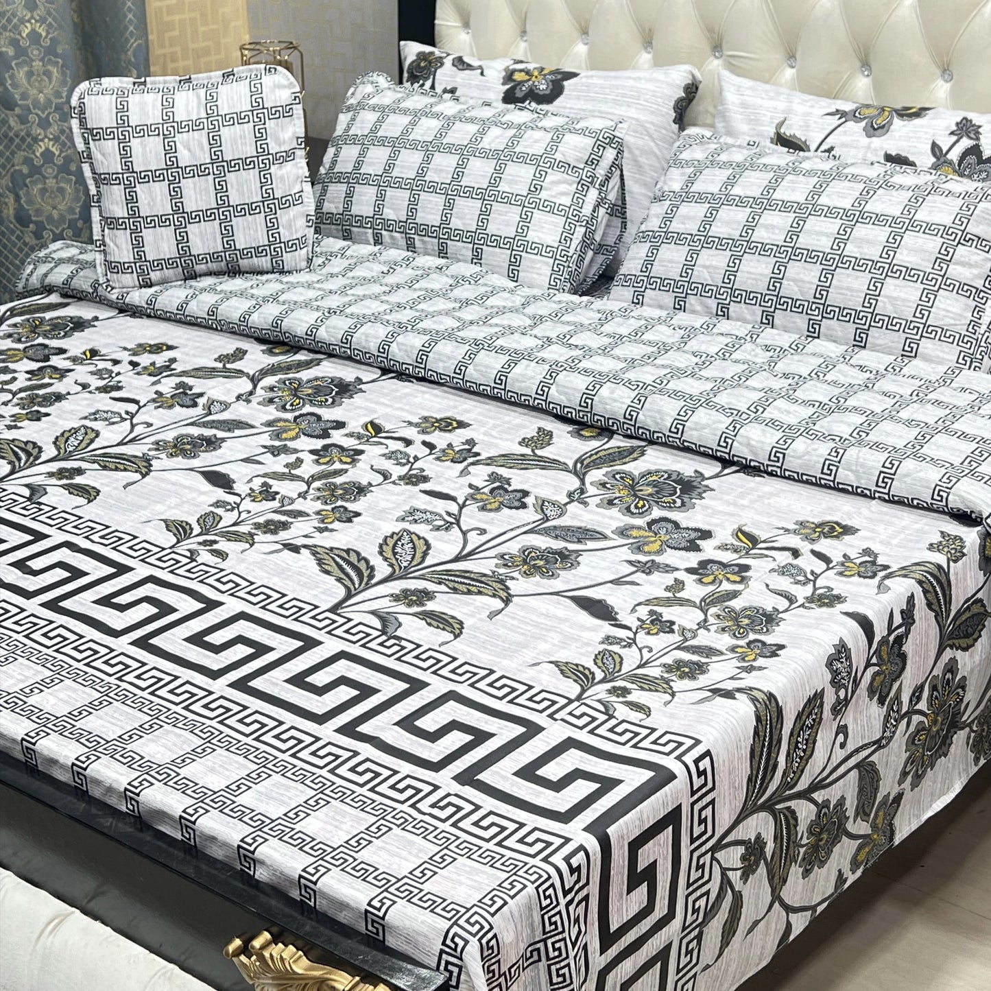White-Black Bed Sheet